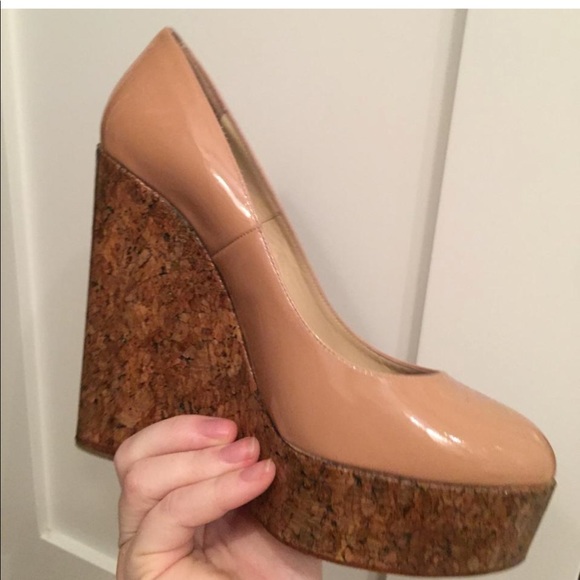 Christian louboutin nude patent leather cork wedges - Picture 5 of 8